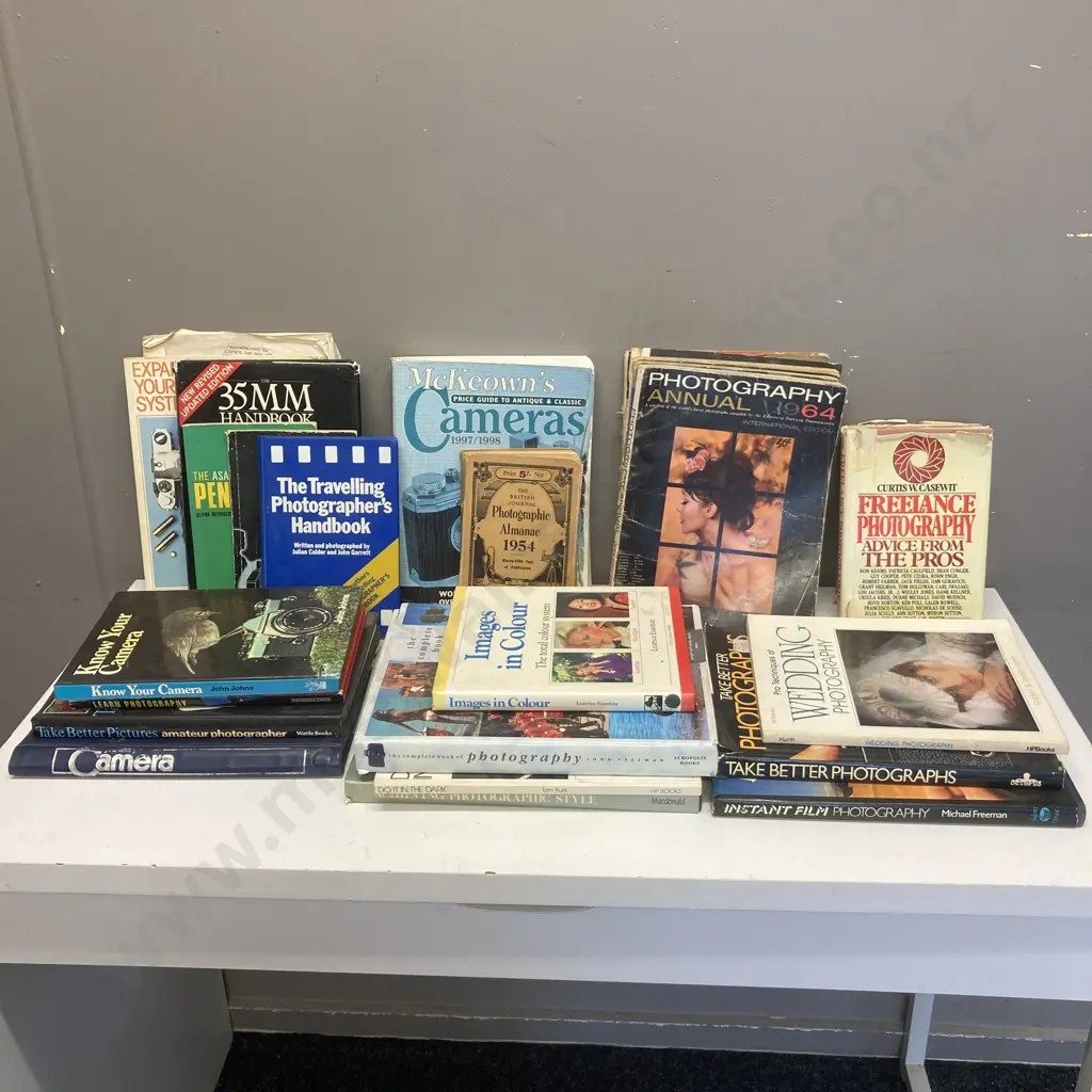 Box lot Camera Books, Photography Albums, McKeown's 1997/1998 Guide Etc Image 1++